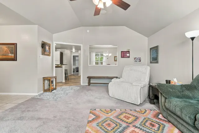 Photo 5 — 6724 8th Street, Lubbock, TX 79416