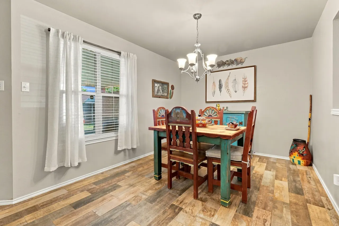 Photo 6 — 6724 8th Street, Lubbock, TX 79416