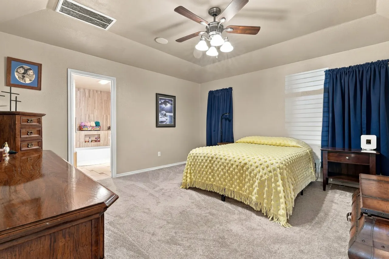 Photo 10 — 6724 8th Street, Lubbock, TX 79416