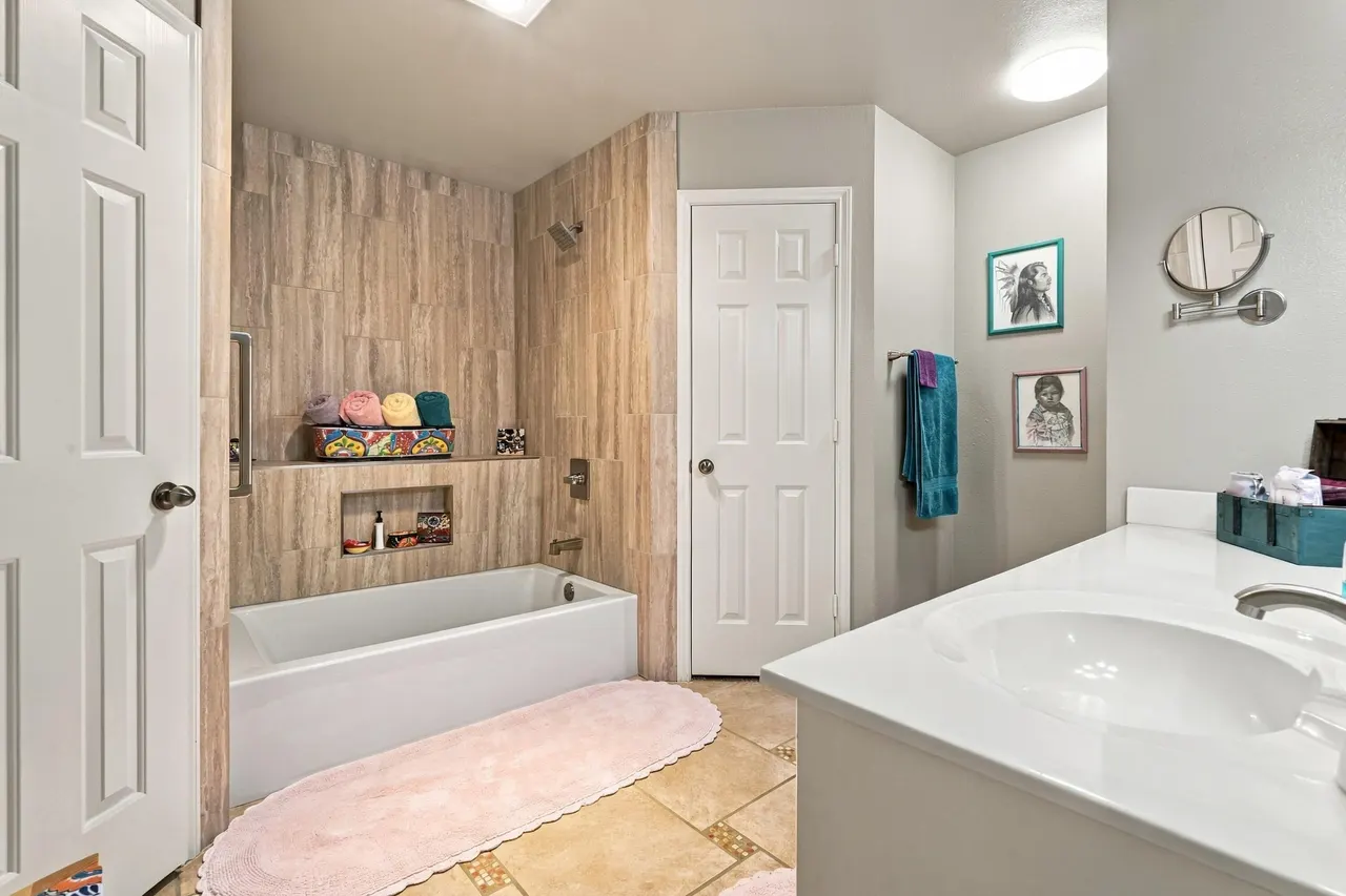 Photo 12 — 6724 8th Street, Lubbock, TX 79416