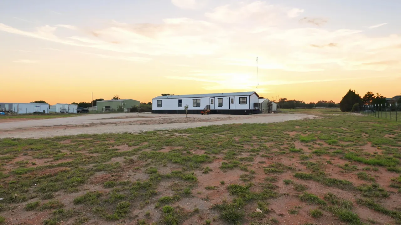 Front exterior — 131 PR 209 A3, Seminole, TX 79360