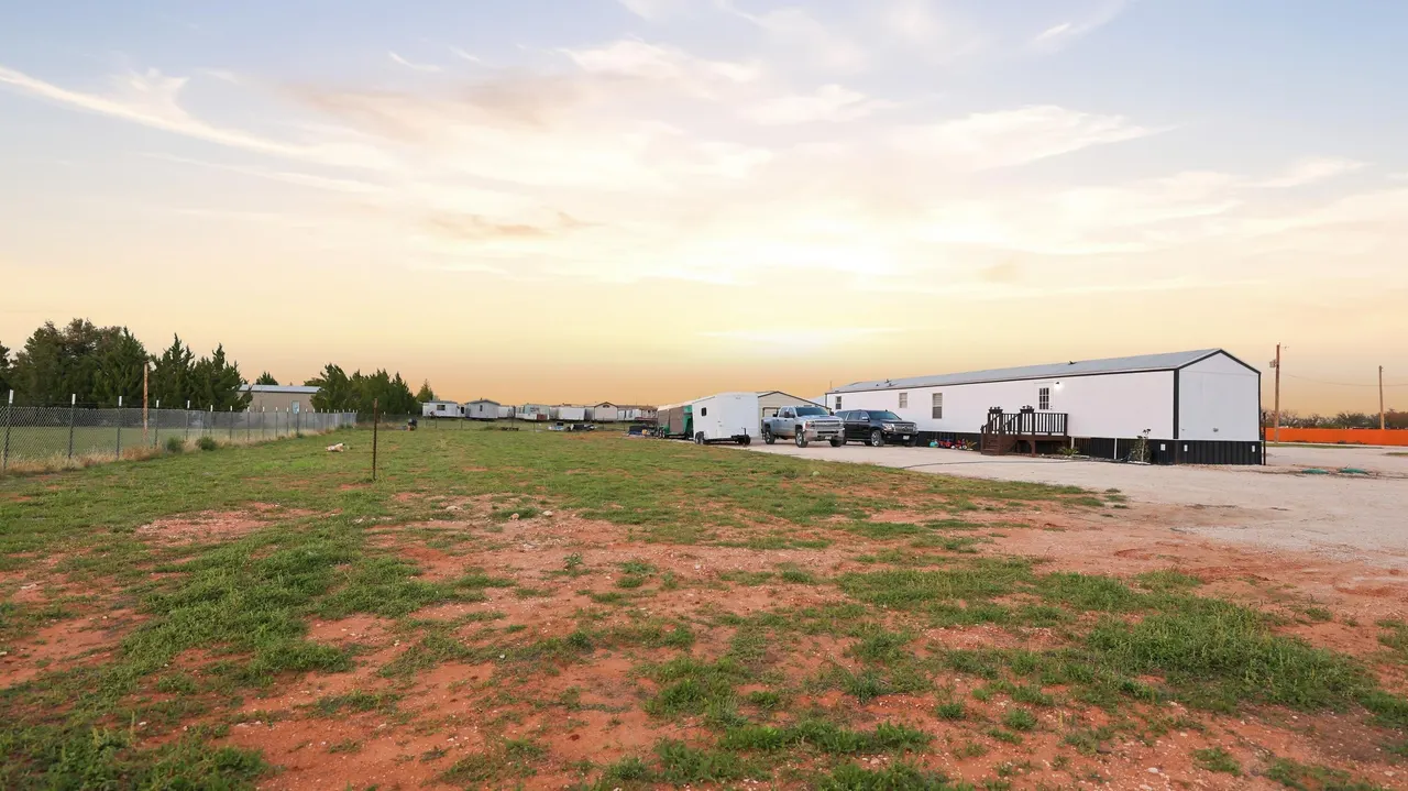 Photo 79 — 131 PR 209 A3, Seminole, TX 79360