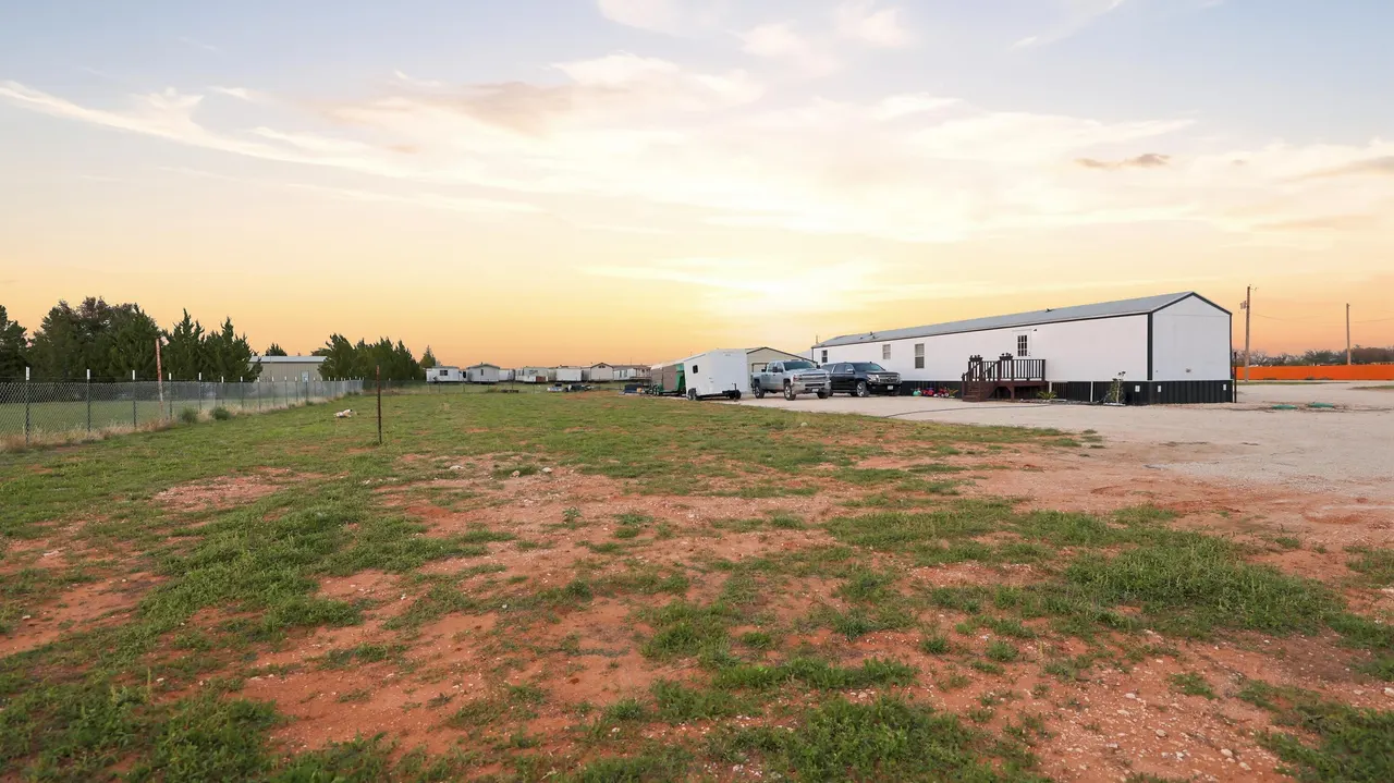 Photo 80 — 131 PR 209 A3, Seminole, TX 79360