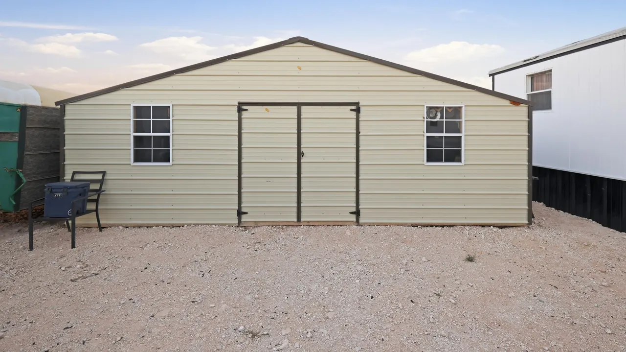 Photo 4 — 131 PR 209 A3, Seminole, TX 79360