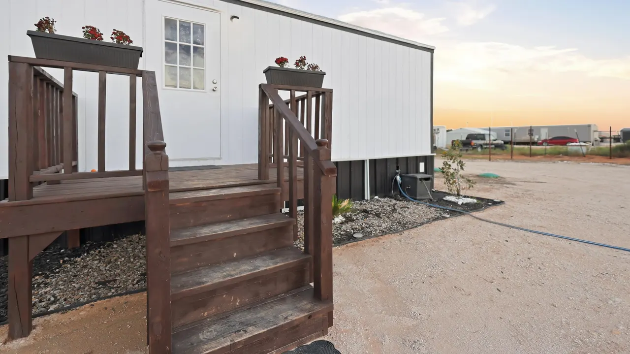 Photo 76 — 131 PR 209 A3, Seminole, TX 79360