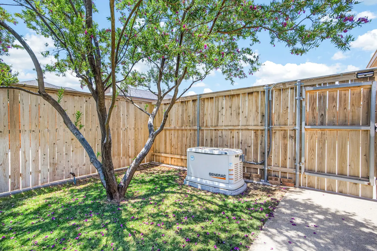 Photo 11 — 4603 105th Street, Lubbock, TX 79424