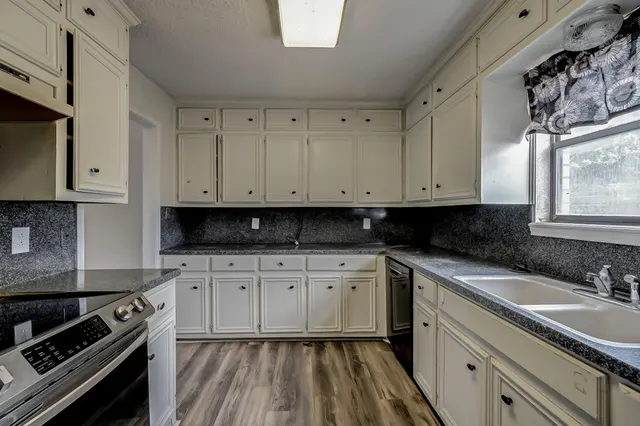 Photo 3 — 6829 Hyden Avenue, Lubbock, TX 79424