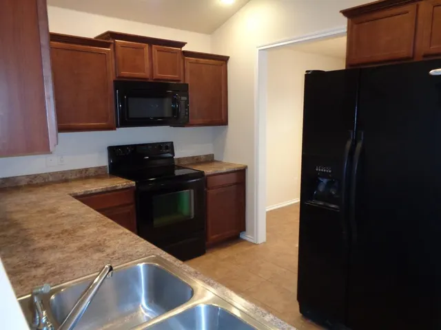 Photo 2 — 5608 109th Street, Lubbock, TX 79424
