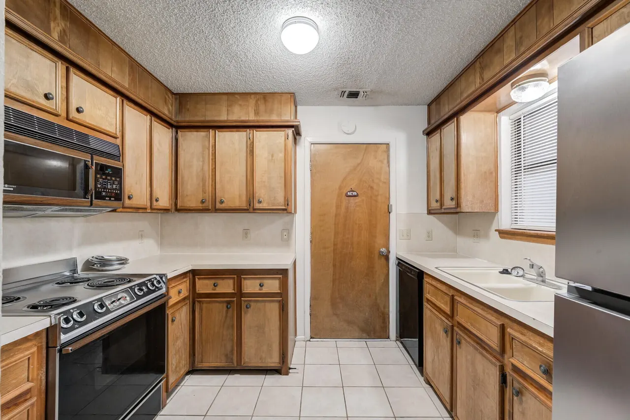 Photo 3 — 1317 80th Street A, Lubbock, TX 79423