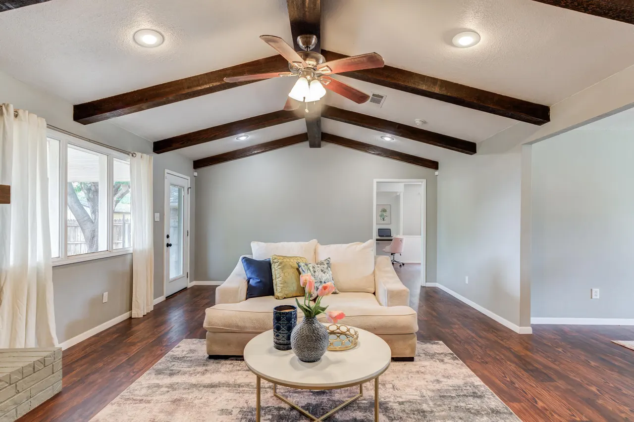 Photo 9 — 3503 66th Drive, Lubbock, TX 79413