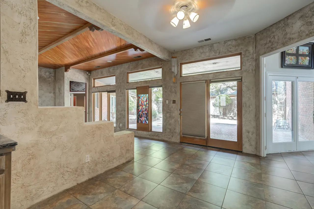 Photo 13 — 9402 Wayne Avenue, Lubbock, TX 79424