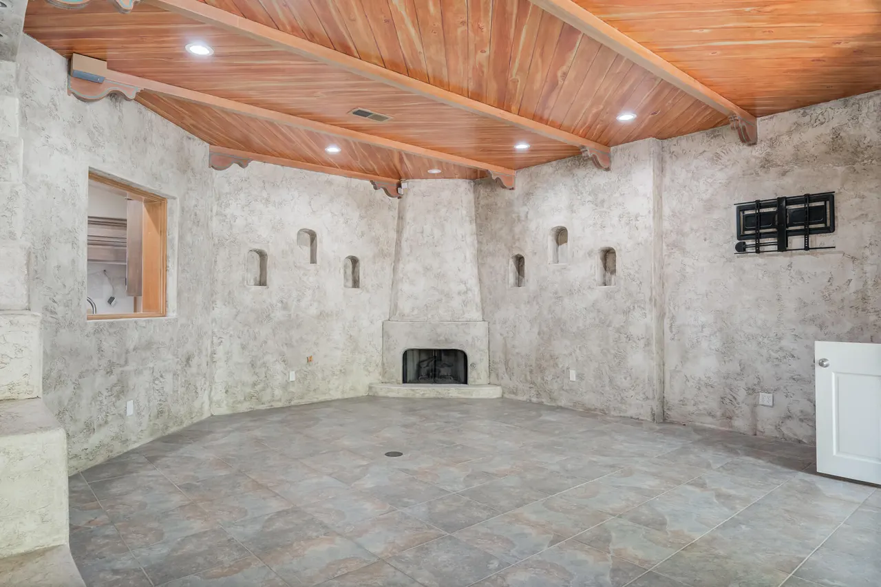 Photo 15 — 9402 Wayne Avenue, Lubbock, TX 79424