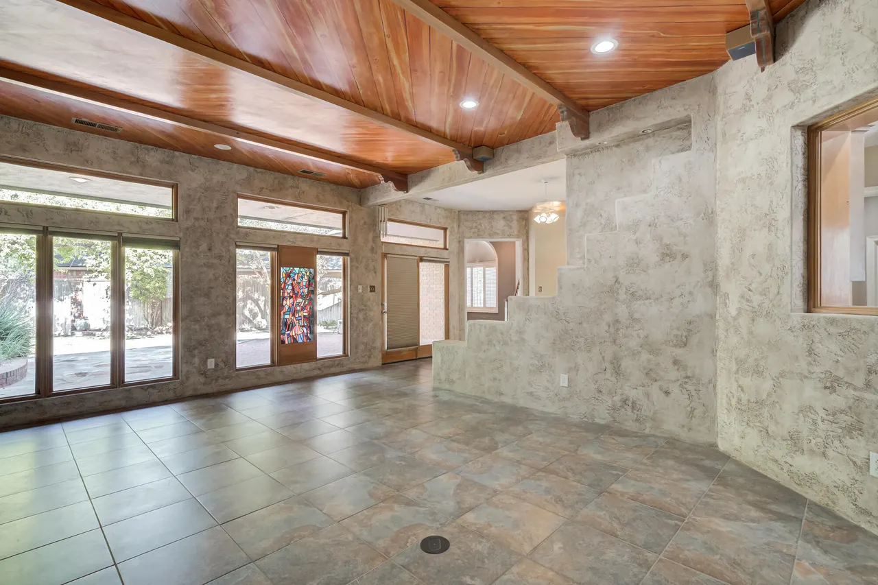 Photo 16 — 9402 Wayne Avenue, Lubbock, TX 79424