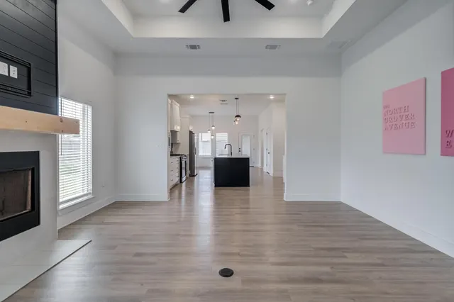 Photo 7 — 909 N Grover Avenue, Lubbock, TX 79416