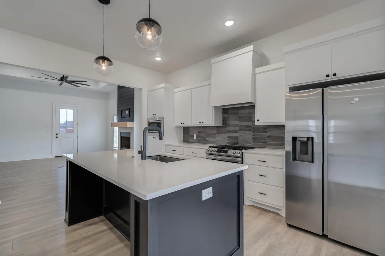 Photo 17 — 909 N Grover Avenue, Lubbock, TX 79416
