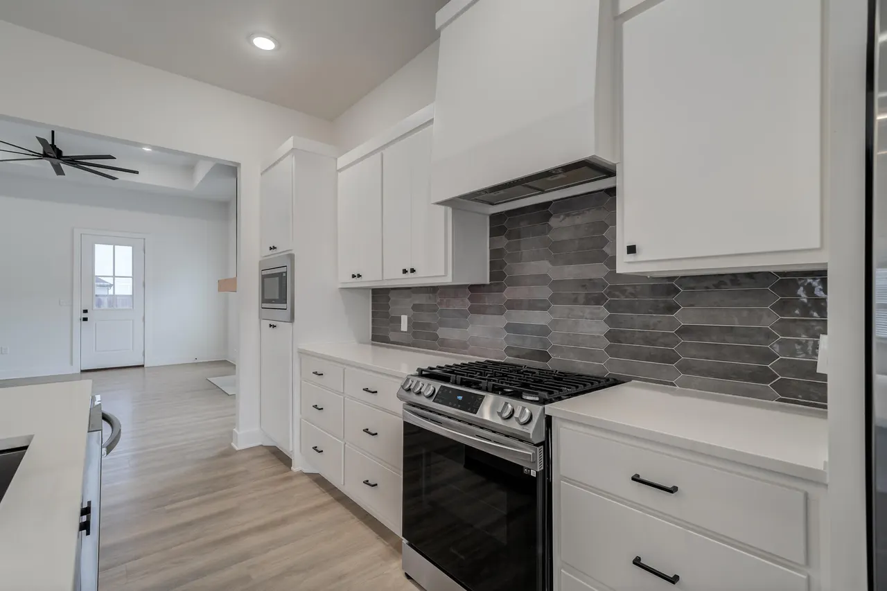 Photo 20 — 909 N Grover Avenue, Lubbock, TX 79416