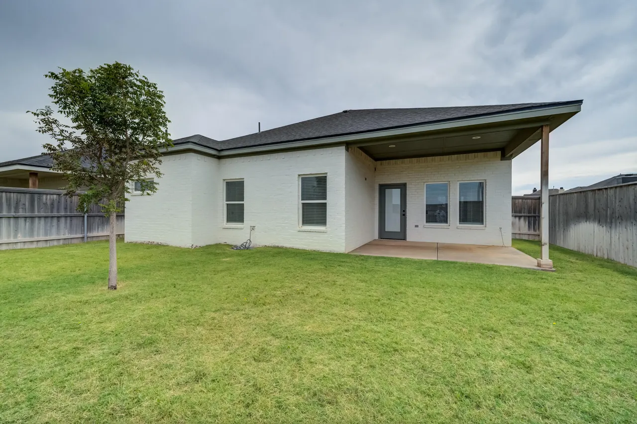 Photo 38 — 909 N Grover Avenue, Lubbock, TX 79416