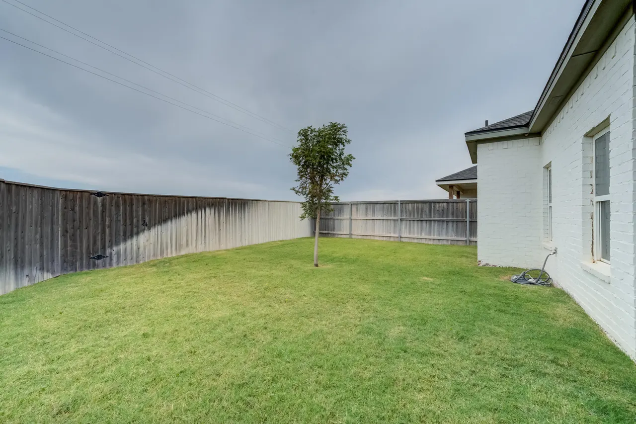 Photo 41 — 909 N Grover Avenue, Lubbock, TX 79416
