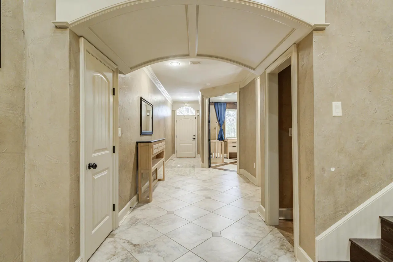 Photo 4 — 8 Tuscan Villas Circle, Lubbock, TX 79423