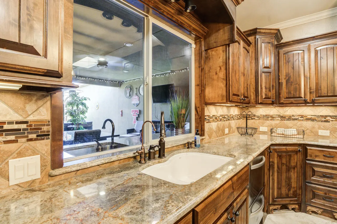 Photo 20 — 8 Tuscan Villas Circle, Lubbock, TX 79423