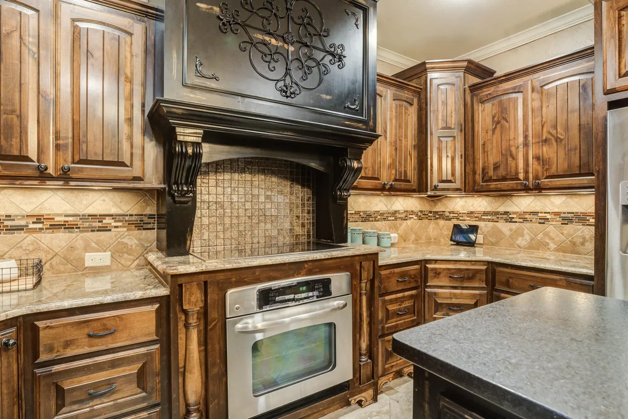Photo 22 — 8 Tuscan Villas Circle, Lubbock, TX 79423