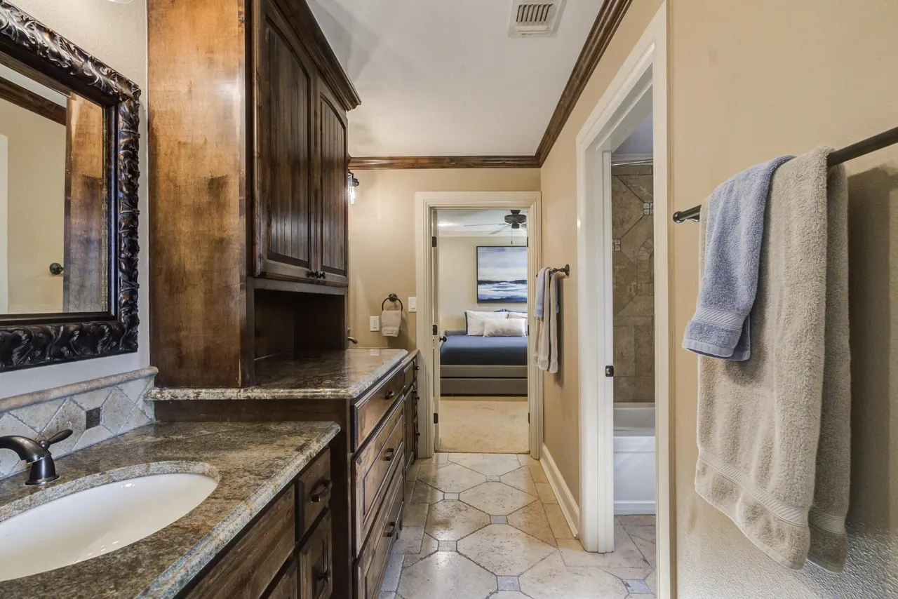 Photo 44 — 8 Tuscan Villas Circle, Lubbock, TX 79423
