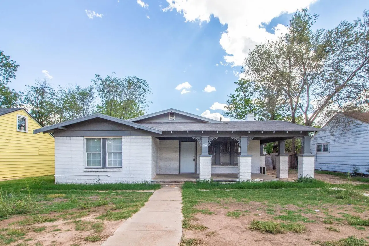 Front exterior — 1911 22nd Street, Lubbock, TX 79411