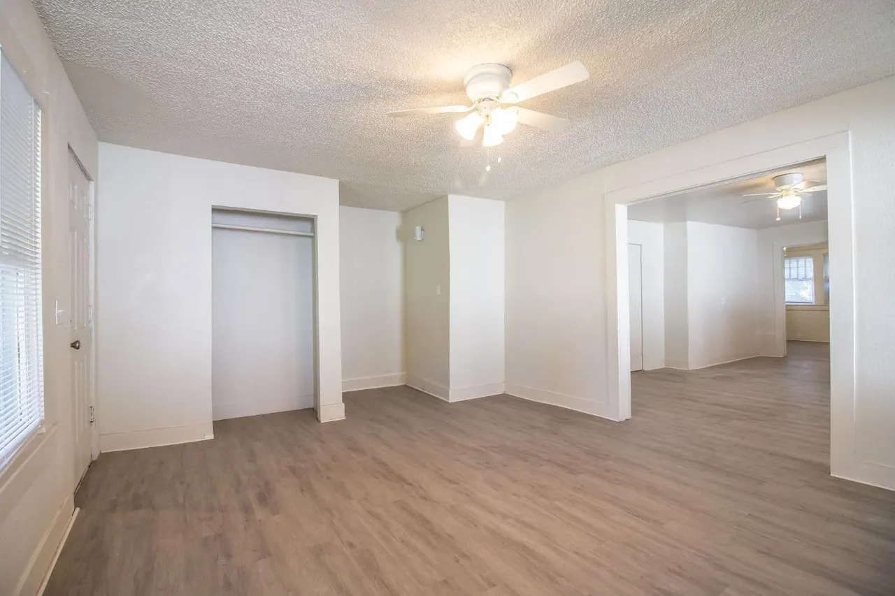 Photo 4 — 1911 22nd Street, Lubbock, TX 79411