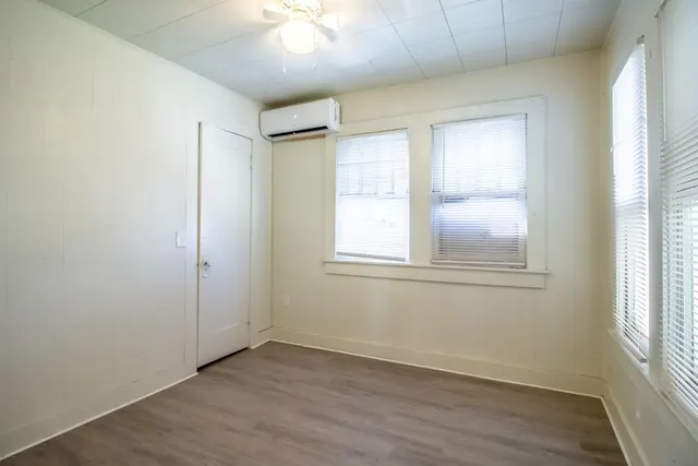 Photo 8 — 1911 22nd Street, Lubbock, TX 79411