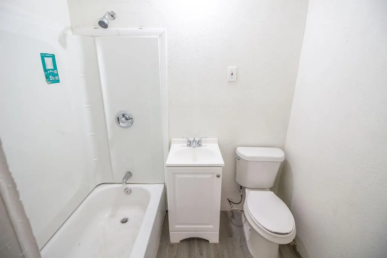Photo 9 — 1911 22nd Street, Lubbock, TX 79411