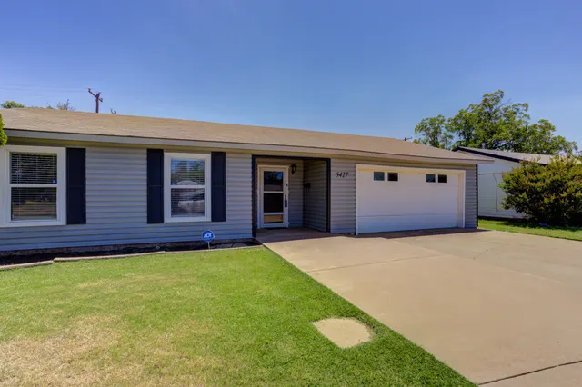 Photo 3 — 5427 34th Street, Lubbock, TX 79407