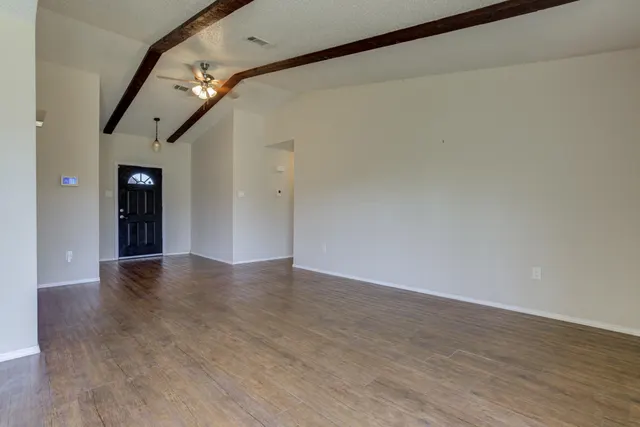 Photo 7 — 5427 34th Street, Lubbock, TX 79407