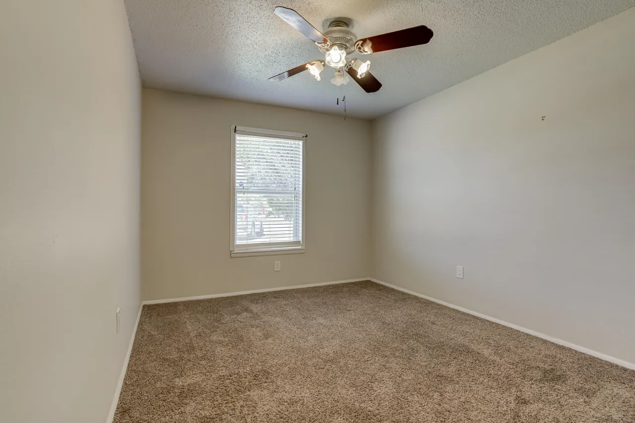 Photo 24 — 5427 34th Street, Lubbock, TX 79407
