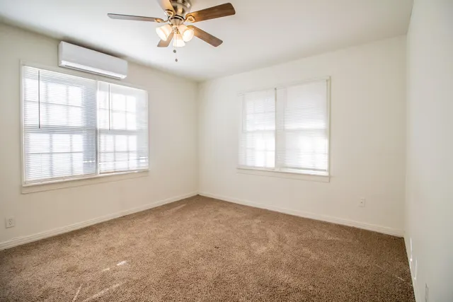 Photo 7 — 3707 Avenue S, Lubbock, TX 79412