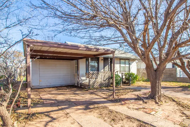 Photo 2 — 3707 Avenue S, Lubbock, TX 79412