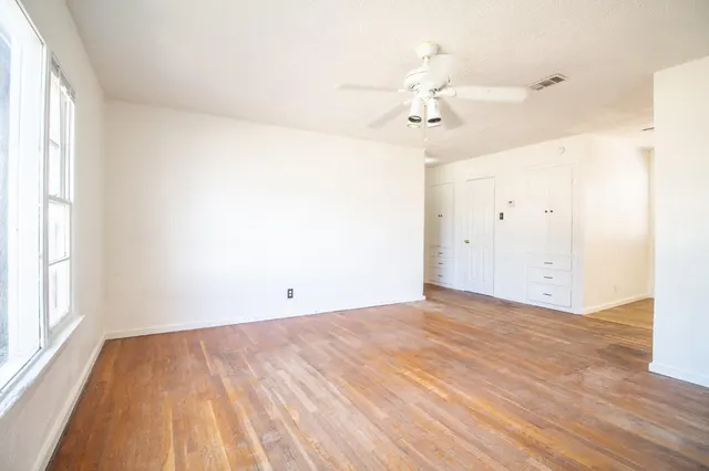 Photo 4 — 2011 45th Street, Lubbock, TX 79412
