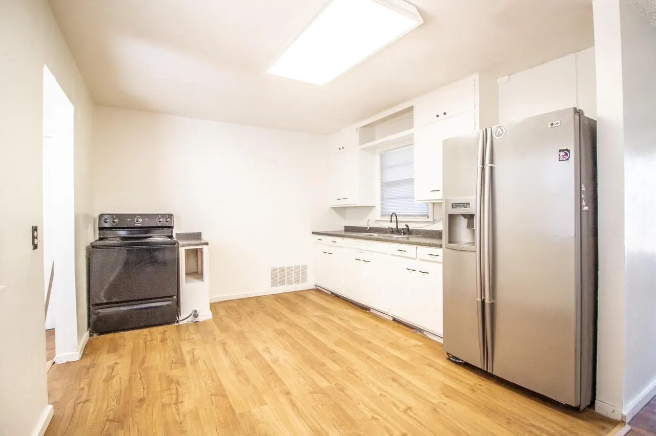 Photo 7 — 2011 45th Street, Lubbock, TX 79412