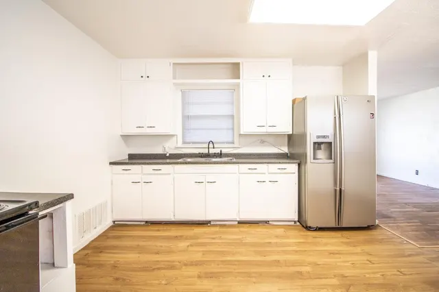 Photo 8 — 2011 45th Street, Lubbock, TX 79412