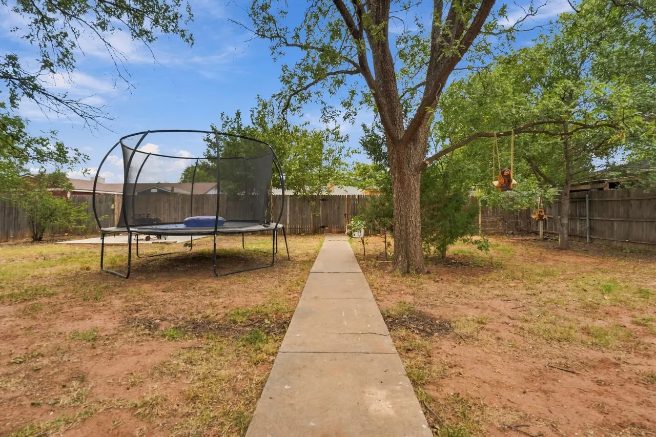Photo 23 — 2813 74th Place, Lubbock, TX 79423