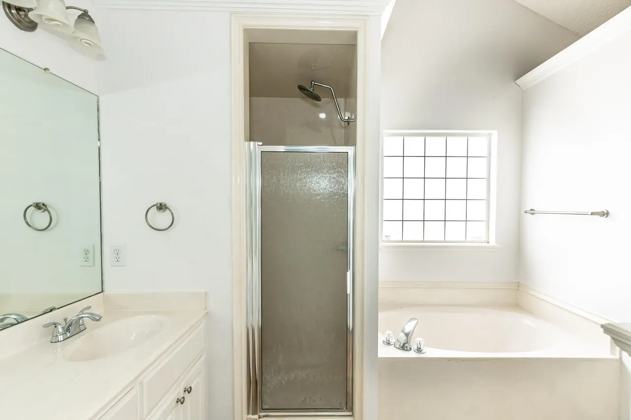 Photo 13 — 9706 Avenue W, Lubbock, TX 79423