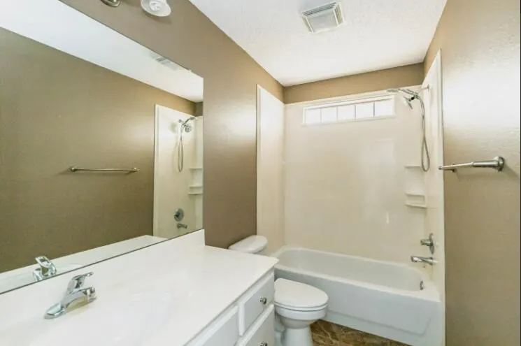 Photo 11 — 9706 Avenue W, Lubbock, TX 79423