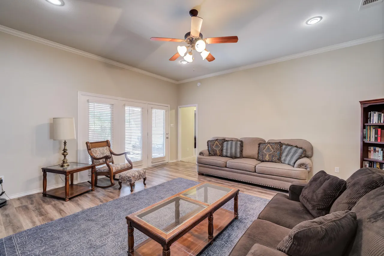 Photo 12 — 4517 109th Street, Lubbock, TX 79424