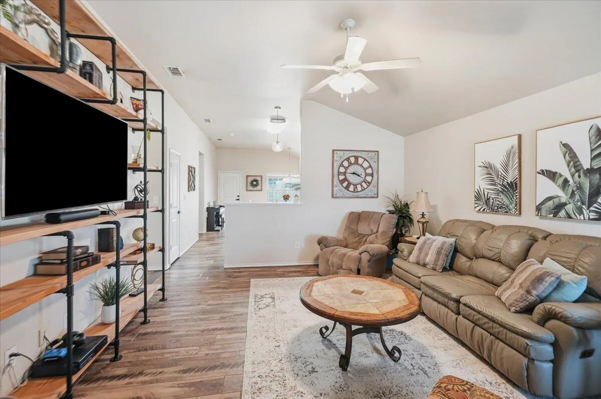 Photo 6 — 10610 Chicago Avenue, Lubbock, TX 79424