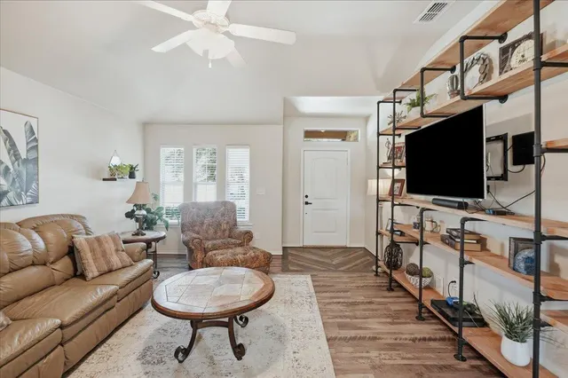 Photo 5 — 10610 Chicago Avenue, Lubbock, TX 79424