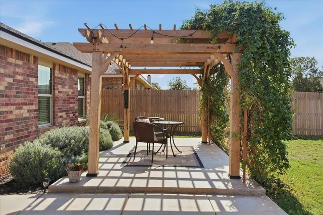 Photo 4 — 10610 Chicago Avenue, Lubbock, TX 79424