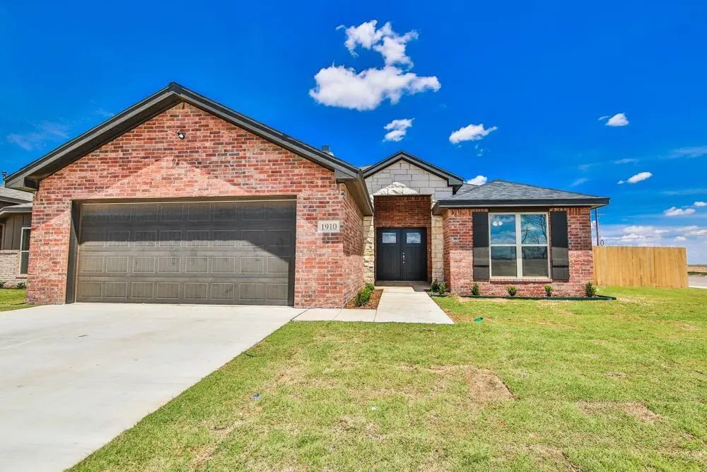 Front exterior — 1910 Durham Avenue, Wolfforth, TX 79382
