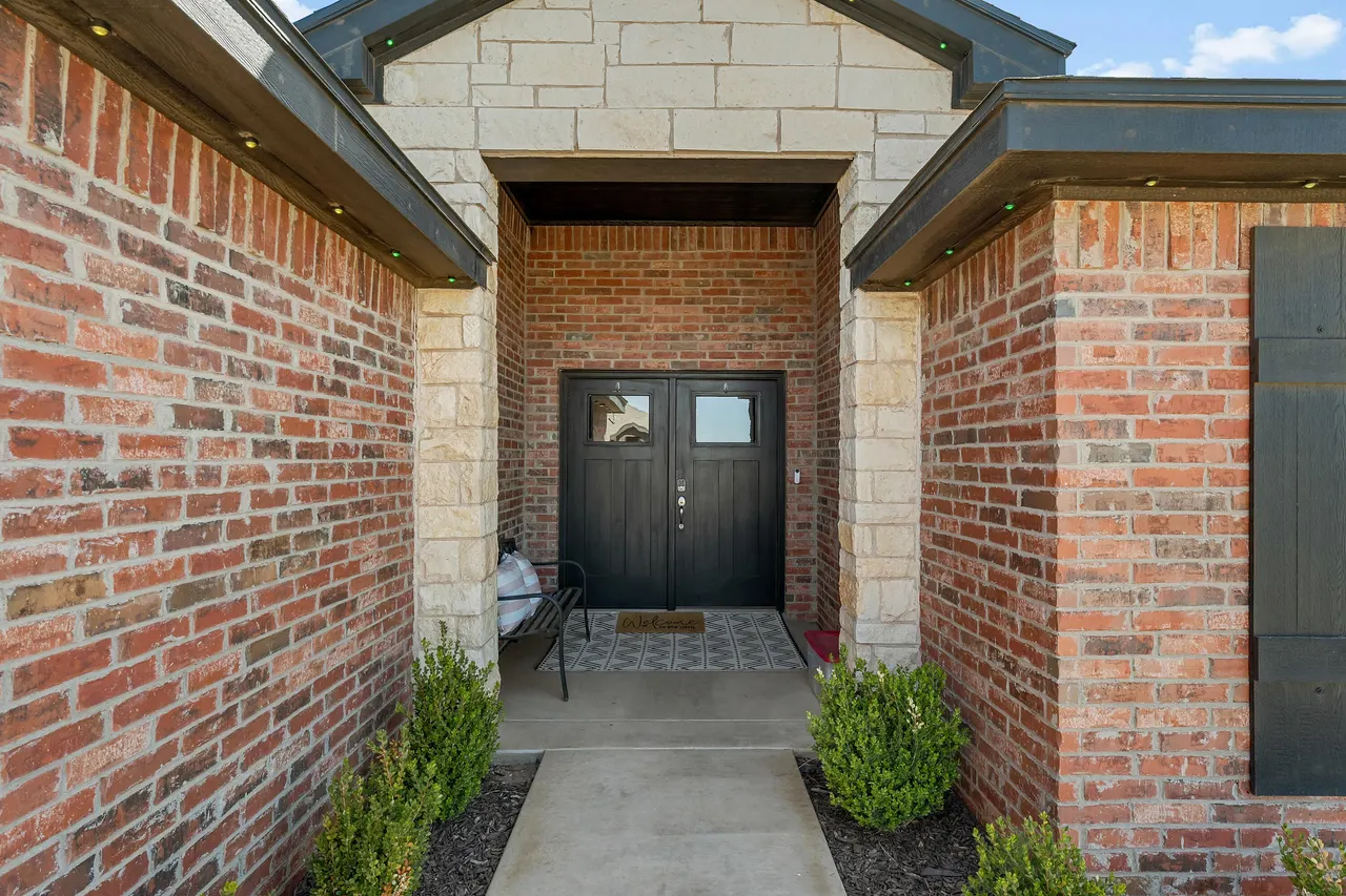 Photo 4 — 1910 Durham Avenue, Wolfforth, TX 79382