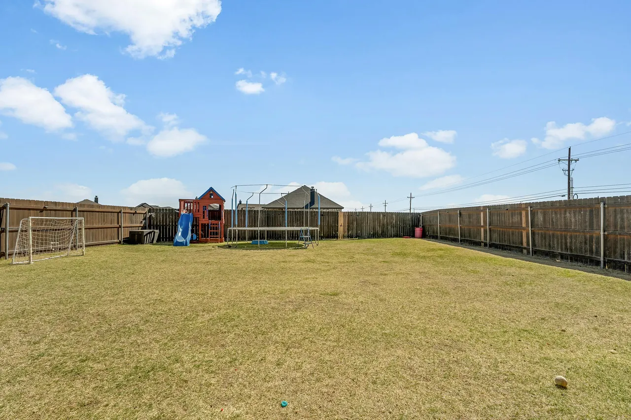 Photo 27 — 1910 Durham Avenue, Wolfforth, TX 79382