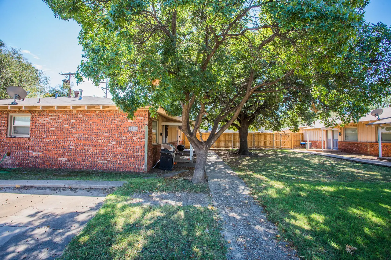 Photo 5 — 2811 43rd Street 8, Lubbock, TX 79413