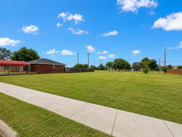 Photo 2 — 1326 E 25th Street, Lubbock, TX 79404